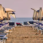 Apartman Coastal With Terrace